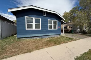319 Martin St, Klamath Falls, OR 97601 - Photo 2