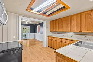 620 S Royal Ave, Eagle Point, OR 97524 - Photo 12