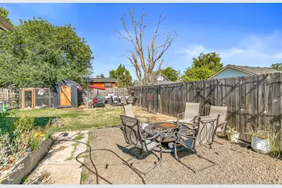 219 Berrydale Avenue, Medford, OR 97501 - Photo 22