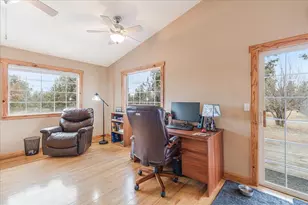 3855 NW Montgomery Ave, Redmond, OR 97756 - Photo 26