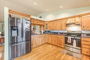 3855 NW Montgomery Ave, Redmond, OR 97756 - Photo 8