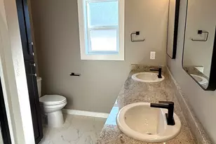 337 Quail Cir, Talent, OR 97540 - Photo 14