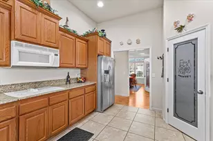 268 Robert Trent Jones Blvd, Eagle Point, OR 97524 - Photo 12