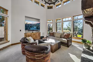 22887 Ghost Tree Ln, Bend, OR 97701 - Photo 12