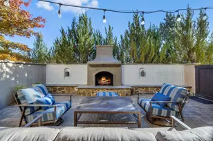 22887 Ghost Tree Ln, Bend, OR 97701 - Photo 34