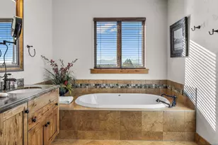22887 Ghost Tree Ln, Bend, OR 97701 - Photo 44