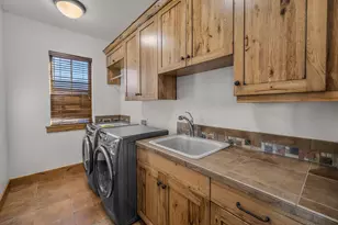 22887 Ghost Tree Ln, Bend, OR 97701 - Photo 38