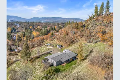 20400 Highway 62, Shady Cove, OR 97539 - Photo 24