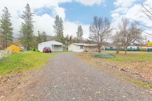 835 Ragsdale Rd, Trail, OR 97541 - Photo 6