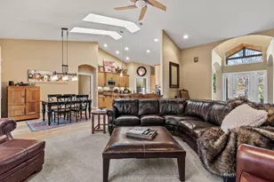 2449 SW 43rd St, Redmond, OR 97756 - Photo 10