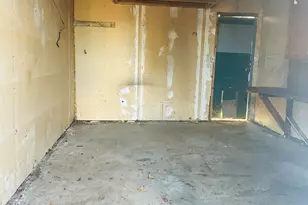 611 W 4th St, Medford, OR 97501 - Photo 18