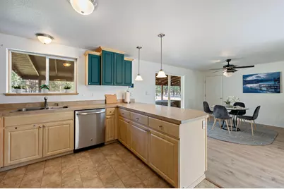 16549 Wayne Drive, La Pine, OR 97739 - Photo 4