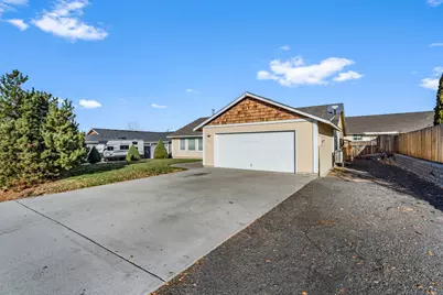 311 Geneva Street, Culver, OR 97734 - Photo 2