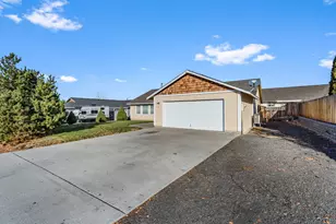 311 Geneva St, Culver, OR 97734 - Photo 2