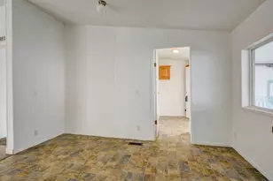 633 E Archwood Dr, Eagle Point, OR 97524 - Photo 20