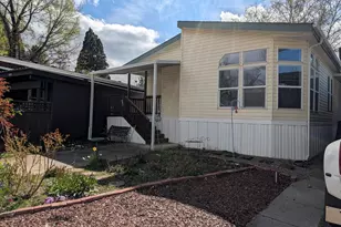 1055 N 5th St, Jacksonville, OR 97530 - Photo 2