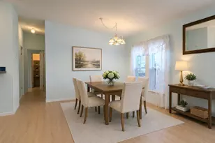 1055 N 5th St, Jacksonville, OR 97530 - Photo 2