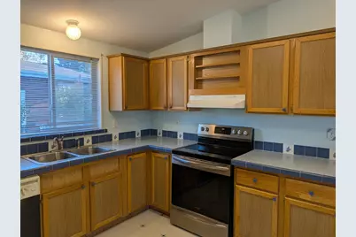 1055 N 5th Street #UNIT 110, Jacksonville, OR 97530 - Photo 16