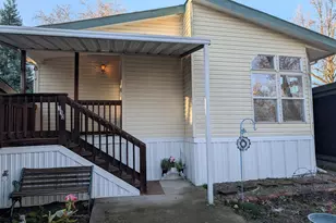 1055 N 5th St, Jacksonville, OR 97530 - Photo 2