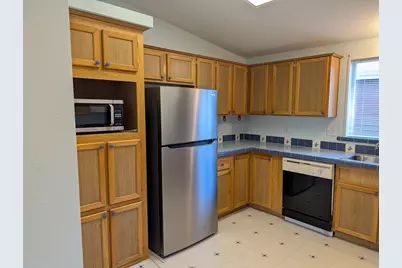 1055 N 5th Street #UNIT 110, Jacksonville, OR 97530 - Photo 10