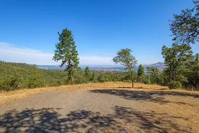 1018 Coleman Hills Drive #6, Medford, OR 97501 - Photo 10
