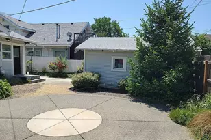 55 N Orange St, Medford, OR 97501 - Photo 24