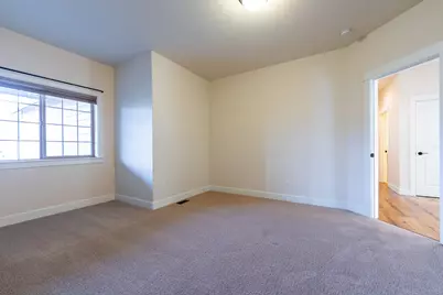 1752 NW Upas Avenue, Redmond, OR 97756 - Photo 30