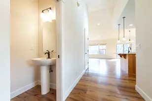 1752 NW Upas Ave, Redmond, OR 97756 - Photo 32