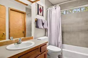 17894 Red Cedar Ln, Sunriver, OR 97707 - Photo 16