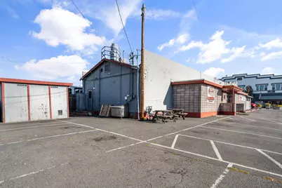 217 E Pine Street, Central Point, OR 97502 - Photo 34