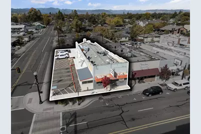 217 E Pine Street, Central Point, OR 97502 - Photo 2