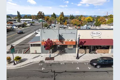 217 E Pine Street, Central Point, OR 97502 - Photo 24