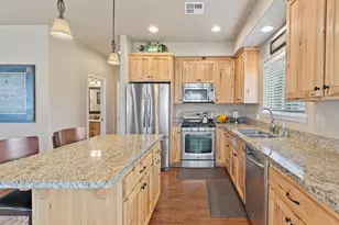 356 SW Bayou Pl, Grants Pass, OR 97526 - Photo 8