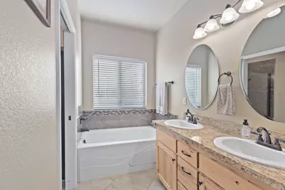 356 SW Bayou Place, Grants Pass, OR 97526 - Photo 14