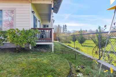 356 SW Bayou Place, Grants Pass, OR 97526 - Photo 24