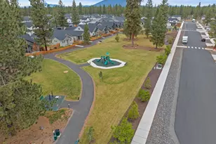 632 N Reed St, Sisters, OR 97759 - Photo 34