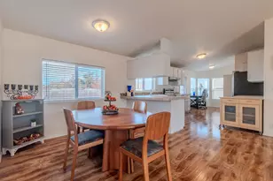 10 E South Stage Rd, Medford, OR 97501 - Photo 8