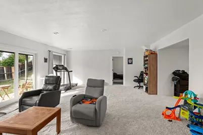 1383 Highcrest Drive, Medford, OR 97504 - Photo 24