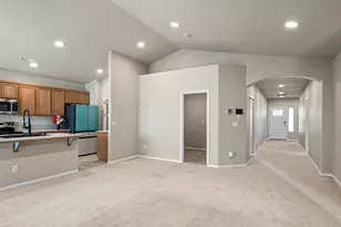 2346 NW Teak Pl, Redmond, OR 97756 - Photo 8