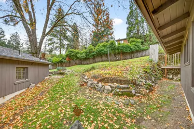 770 Elkader Street, Ashland, OR 97520 - Photo 38