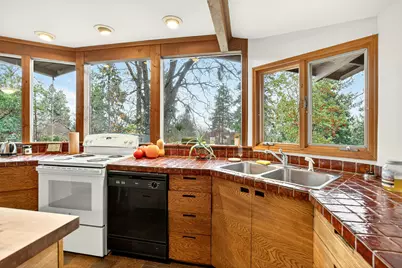 770 Elkader Street, Ashland, OR 97520 - Photo 12