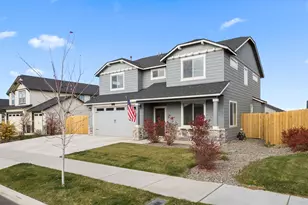 1723 NW Upas Pl, Redmond, OR 97756 - Photo 2