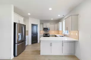 1723 NW Upas Pl, Redmond, OR 97756 - Photo 12