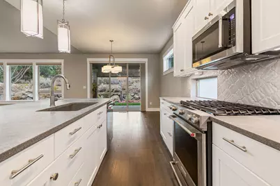 3127 NW Hidden Ridge Drive, Bend, OR 97703 - Photo 10