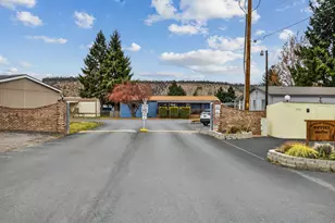 185 NW Harwood St, Prineville, OR 97754 - Photo 18