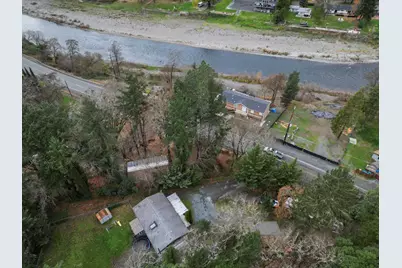 7955 Rogue River Highway, Grants Pass, OR 97527 - Photo 38