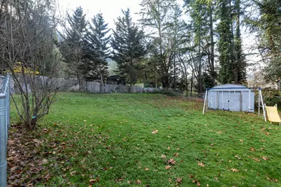 7955 Rogue River Highway, Grants Pass, OR 97527 - Photo 34