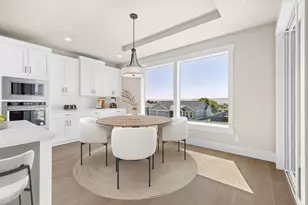 1307 NW Ochoa Dr, Bend, OR 97703 - Photo 4