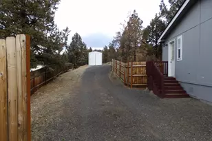 13710 SW Canyon Dr, Terrebonne, OR 97760 - Photo 4