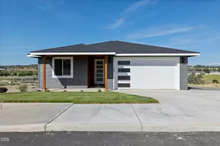 790 SE Cub Ct Ct, Madras, OR 97741 - Photo 2